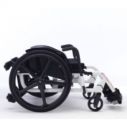fauteuil roulant manuel XXL action ampla plié mon-materiel-medical-en-pharmacie.fr